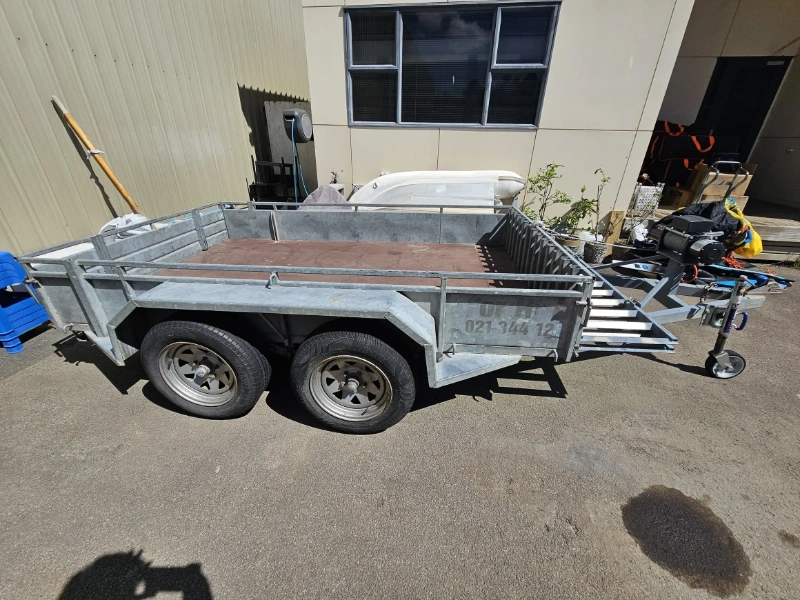 Standard Tandem Trailer - View 1